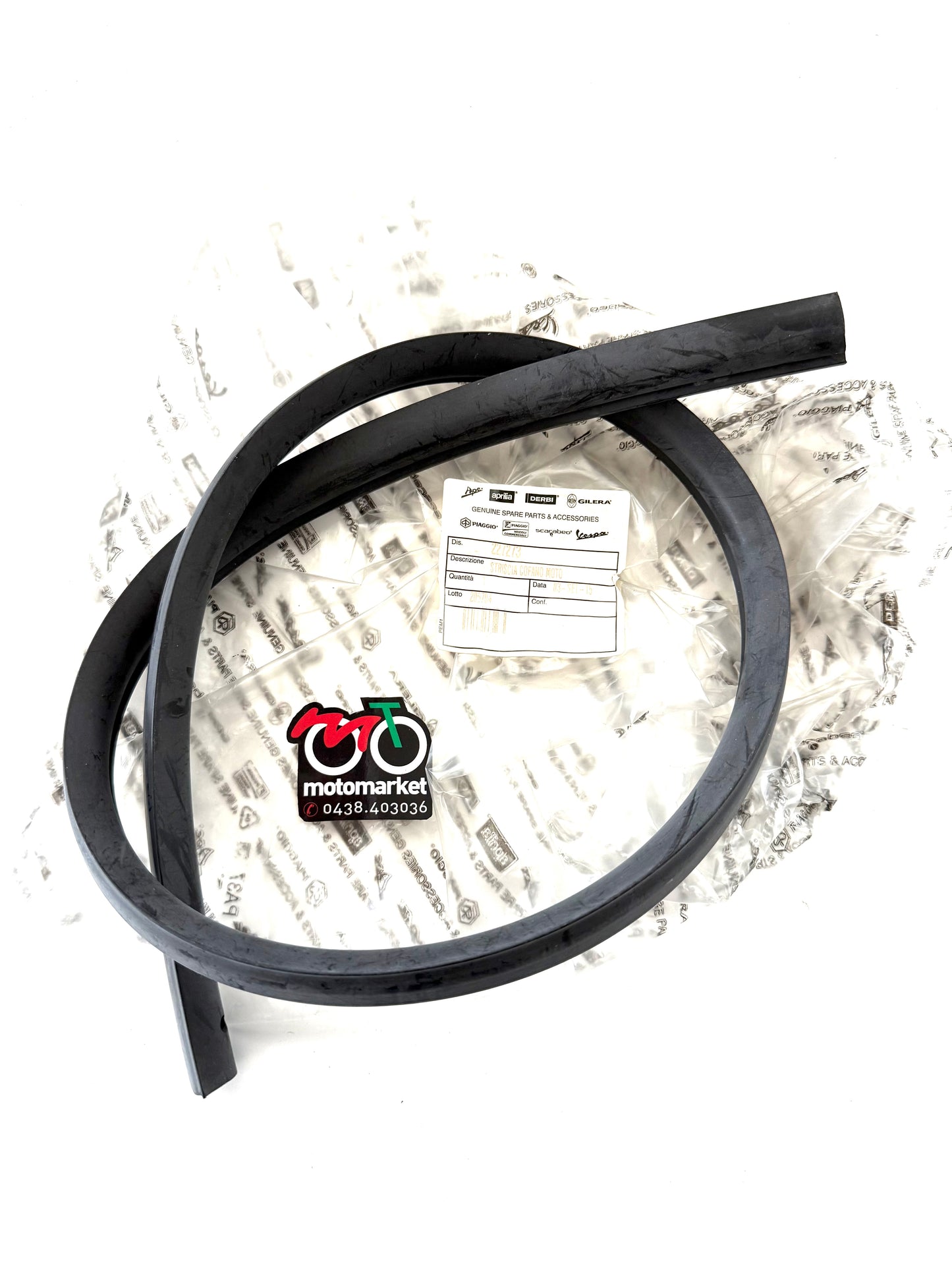 Profilo cofano DX Vespa PX125-150-200cc 2011/17 art.227273