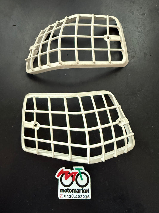 Griglie freccIa posteriori bianche Vespa PX 125-150-200