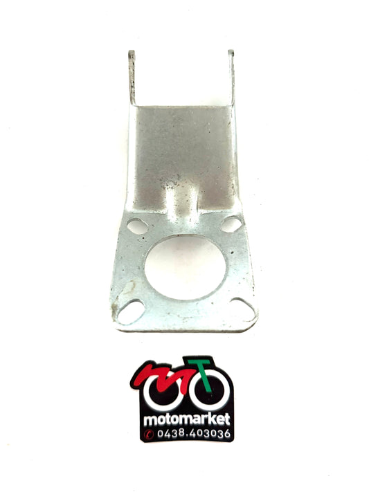 Staffa supporto motore per ciclomotore