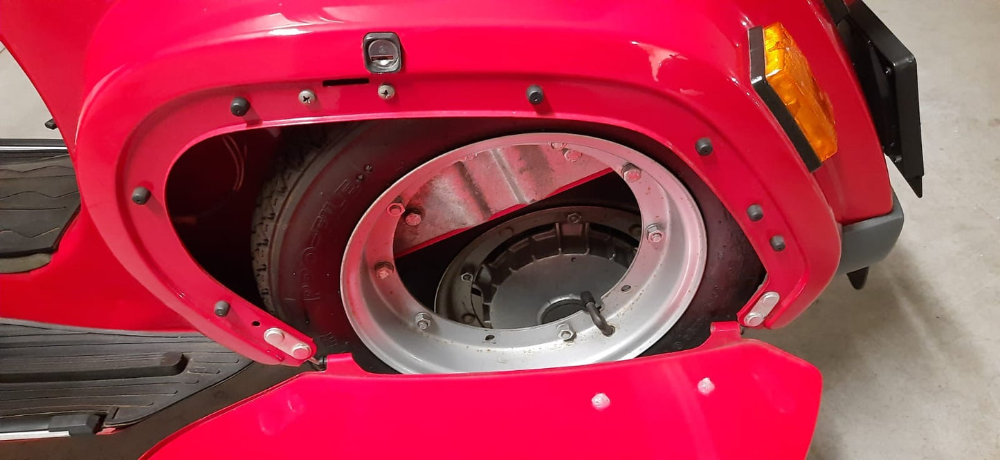 Piaggio Vespa PK50S con frecce come nuova