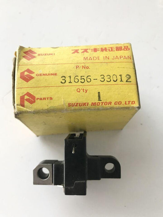 Portaspazzole alternatore Suzuki GT380-550cc