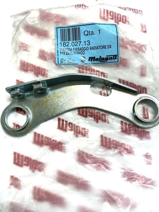 Piastra supporto radiatore Malaguti F12R-F18 SPIDERMAX 500