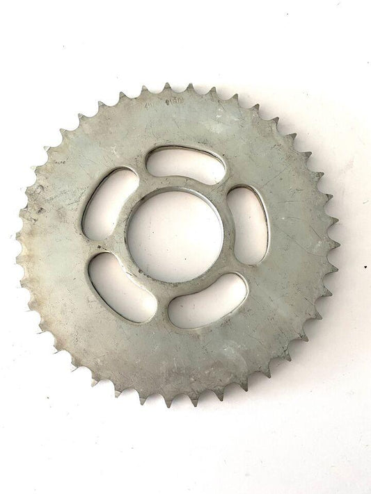 Corona moto epoca passo 428 con sede parastrappi art.1180-41