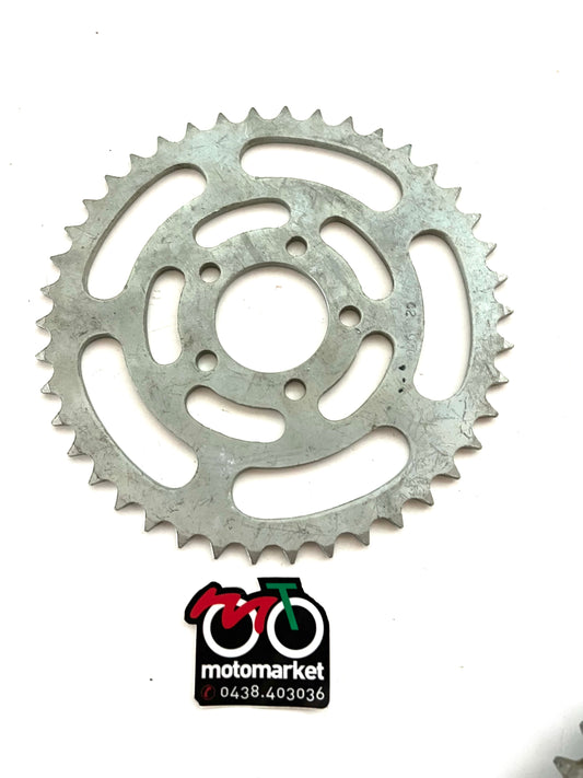 Corona ciclomotore epoca 5 fori foro diametro 42 art.900-42