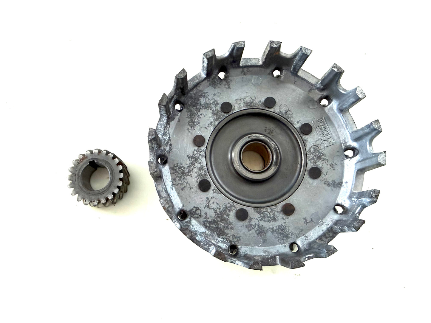 Campana frizione con pignone Minarelli AM6 50cc Z20-71