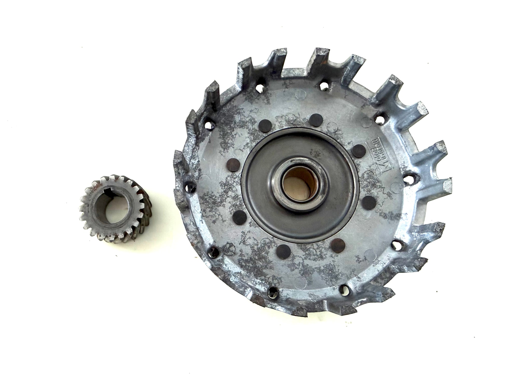Campana frizione con pignone Minarelli AM6 50cc Z20-71