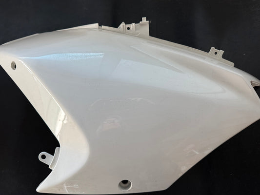 Carena anteriore DX Suzuki DL650 V Strom K9 art.94402-27G41-YPA