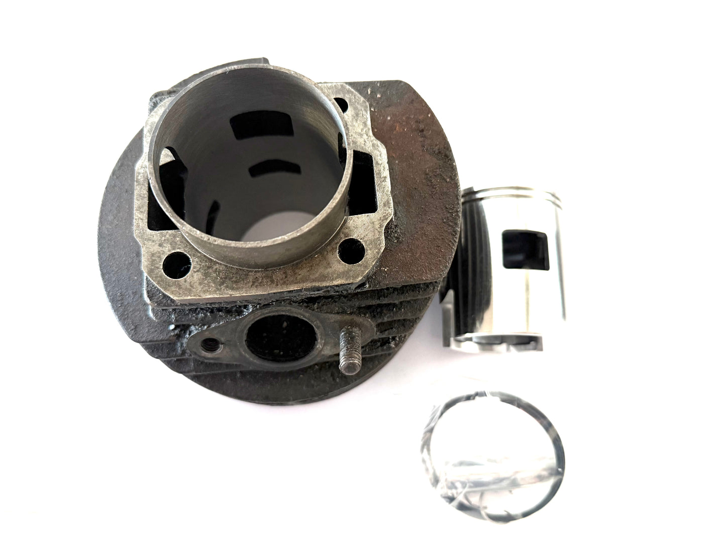Cilindro Vespa 125 ET3 D.57 rettificato con pistone nuovo