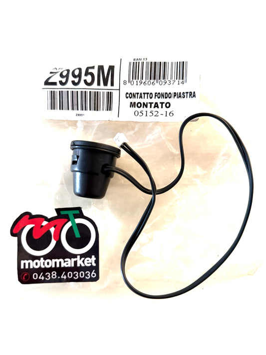 Contatto fondo piastra per luce stop bauletti Givi art.Z995M