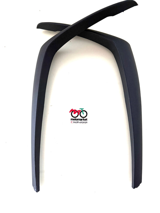 Deflettori carena anteriore Piaggio Beverly 125-250-400-500 art.CM008502000C/1000C