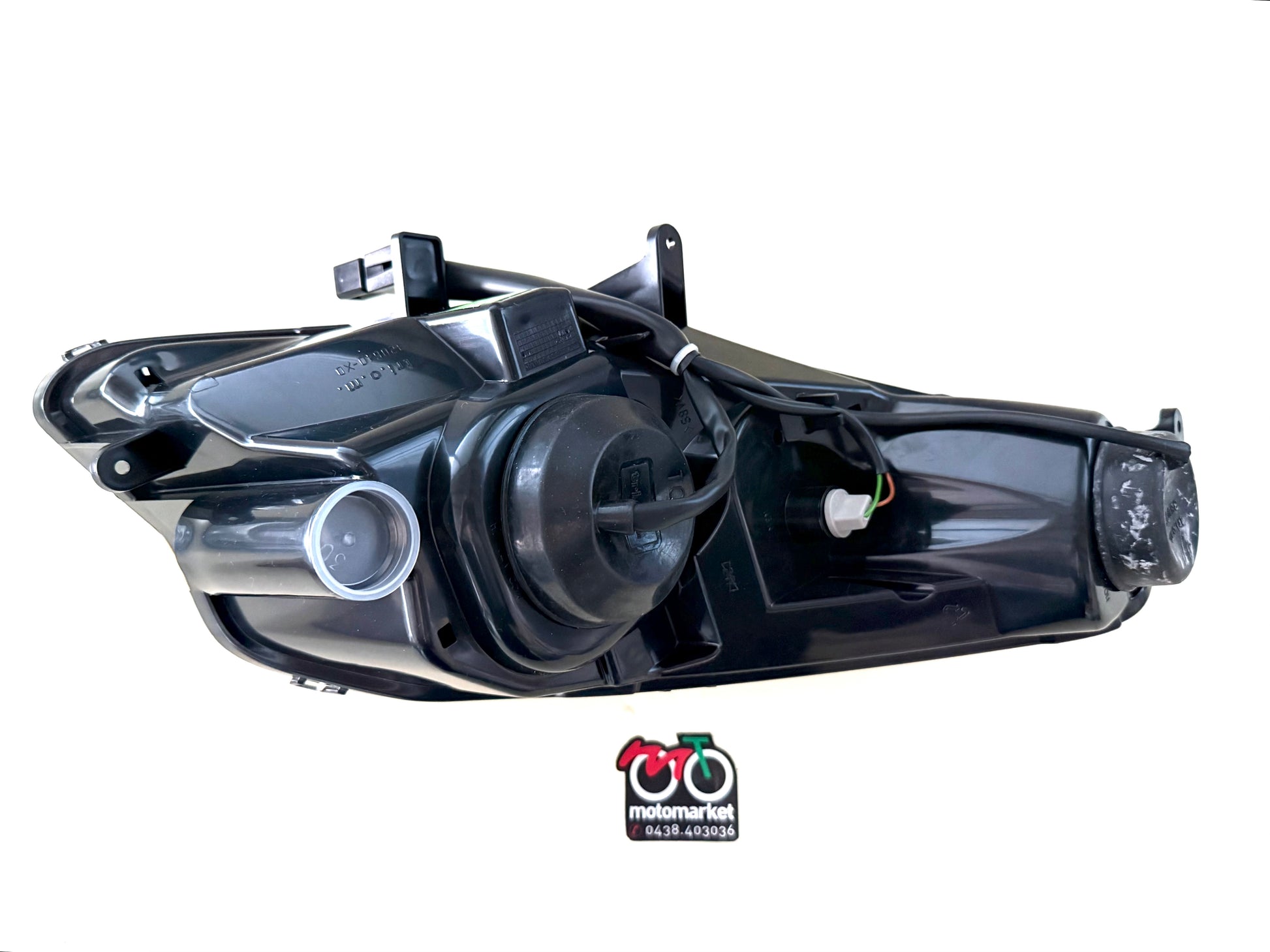 Faro anteriore DX Peugeot Satelis 125-250-400-500 art.766940