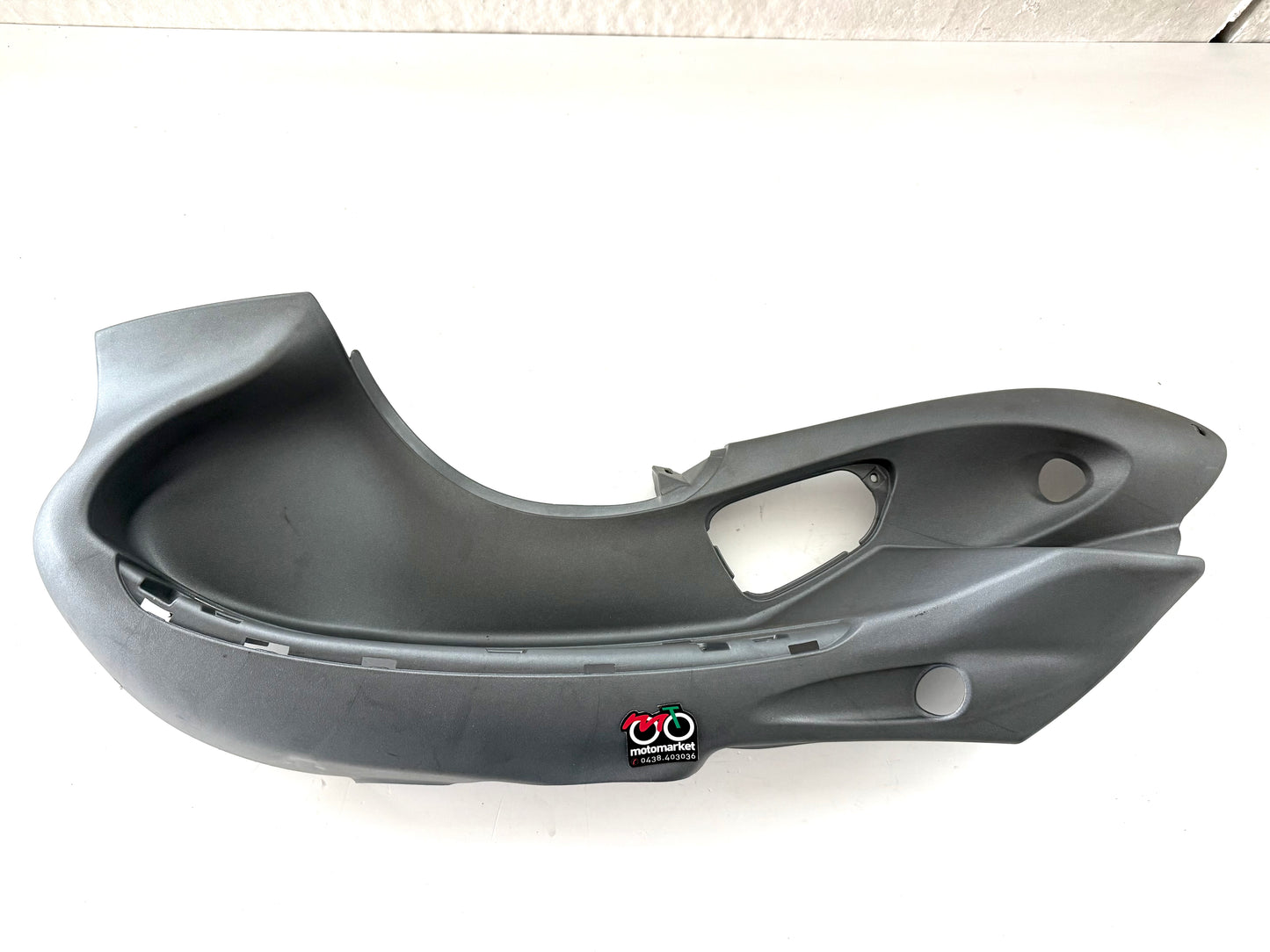 Pedana poggiapiedi SX Piaggio Beverly 125-250-500cc 2002/08 art.CM14203000P