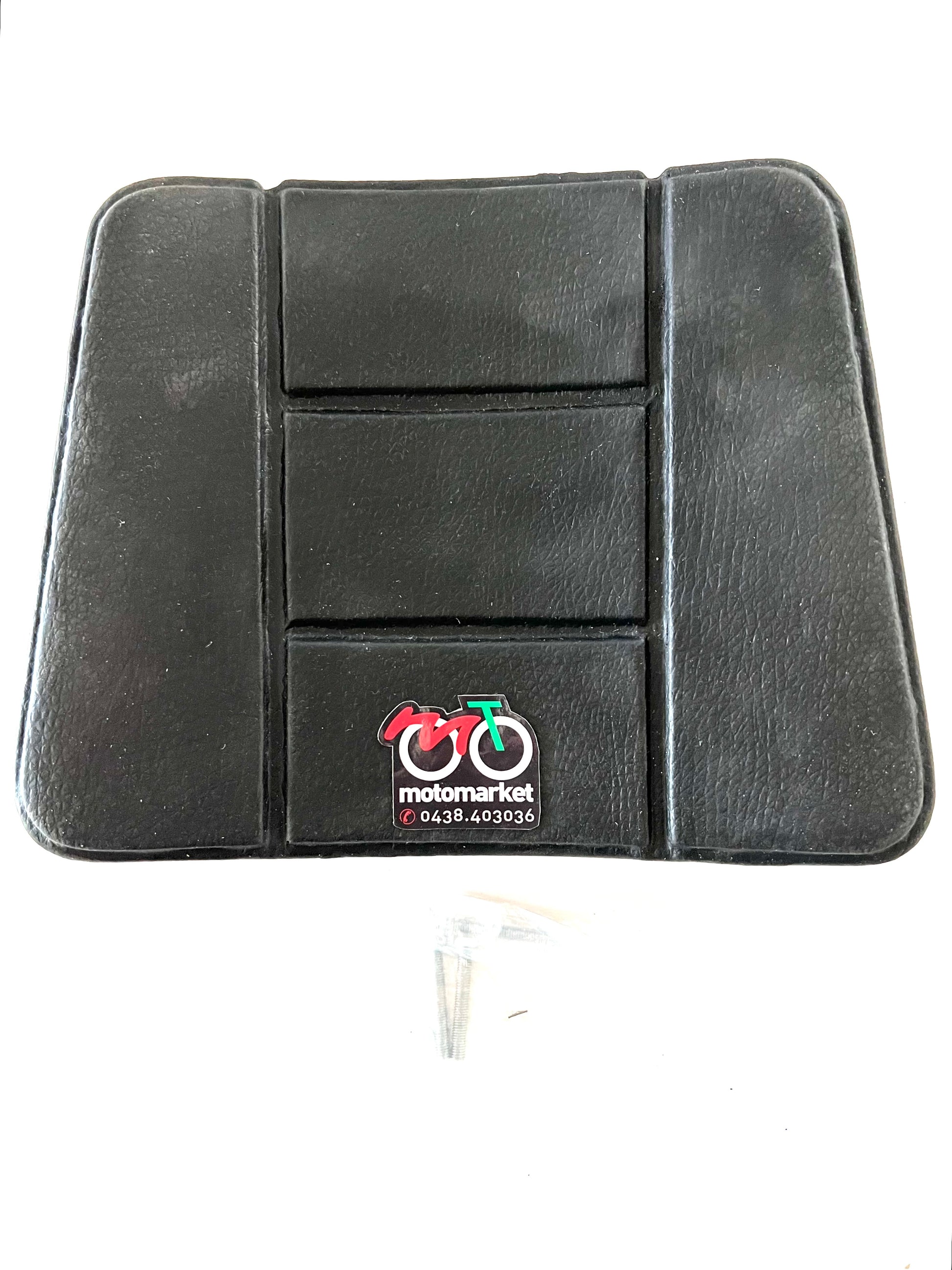 Schienale con fanalino per portapacchi standard