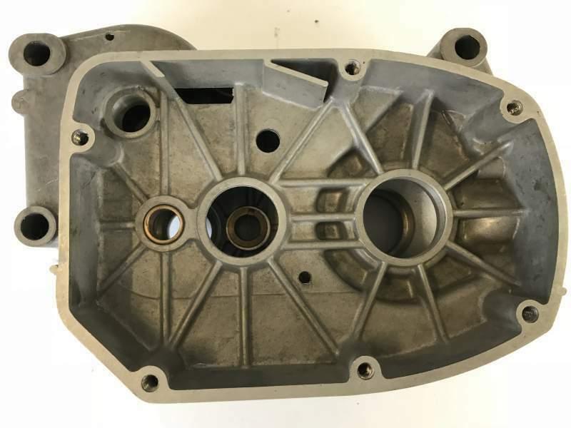 530071991 Assemblaggio del carter adatto per Husqvarna 137 142 Motore 530071991 Assemblaggio del carter adatto per Husqvarna 137 142 Motore