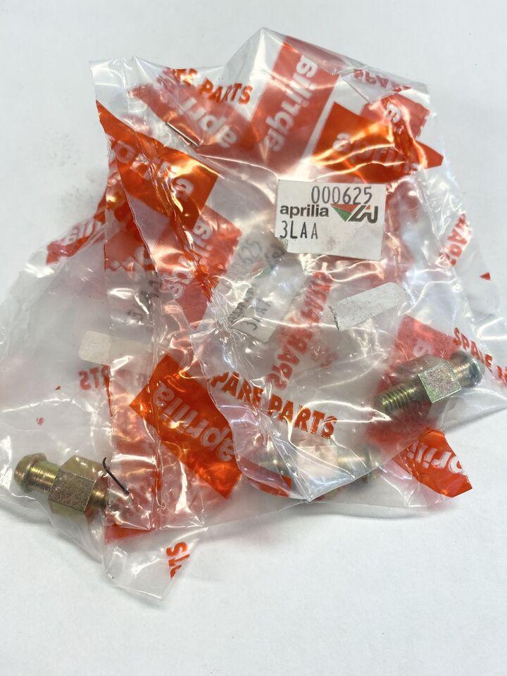 Perno traino pompa acqua Aprilia SR 2000 carburatore