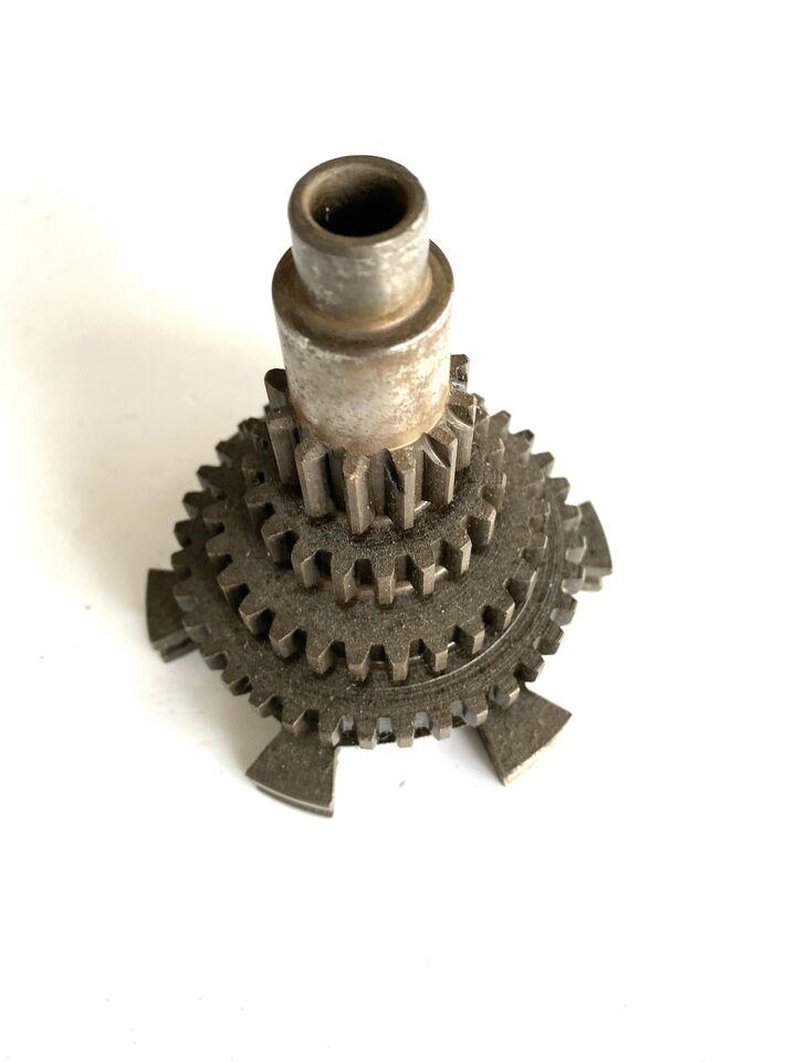 Ingranaggio quadruplo cambio Ape 175 AD1 Z12-19-27-36