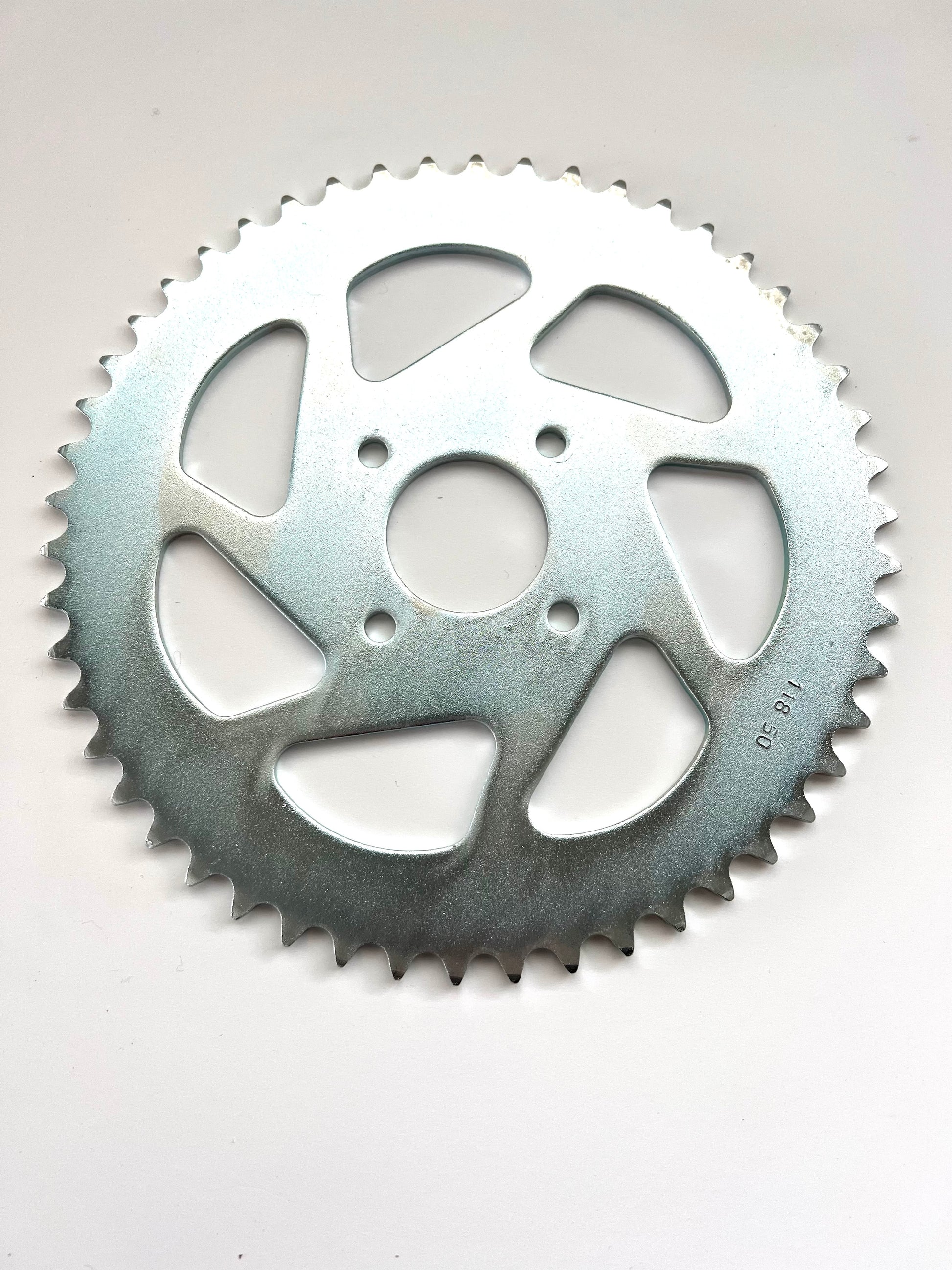 Corona per ciclomotore foro interno 39,4 interasse fori 62 art.118-50 denti